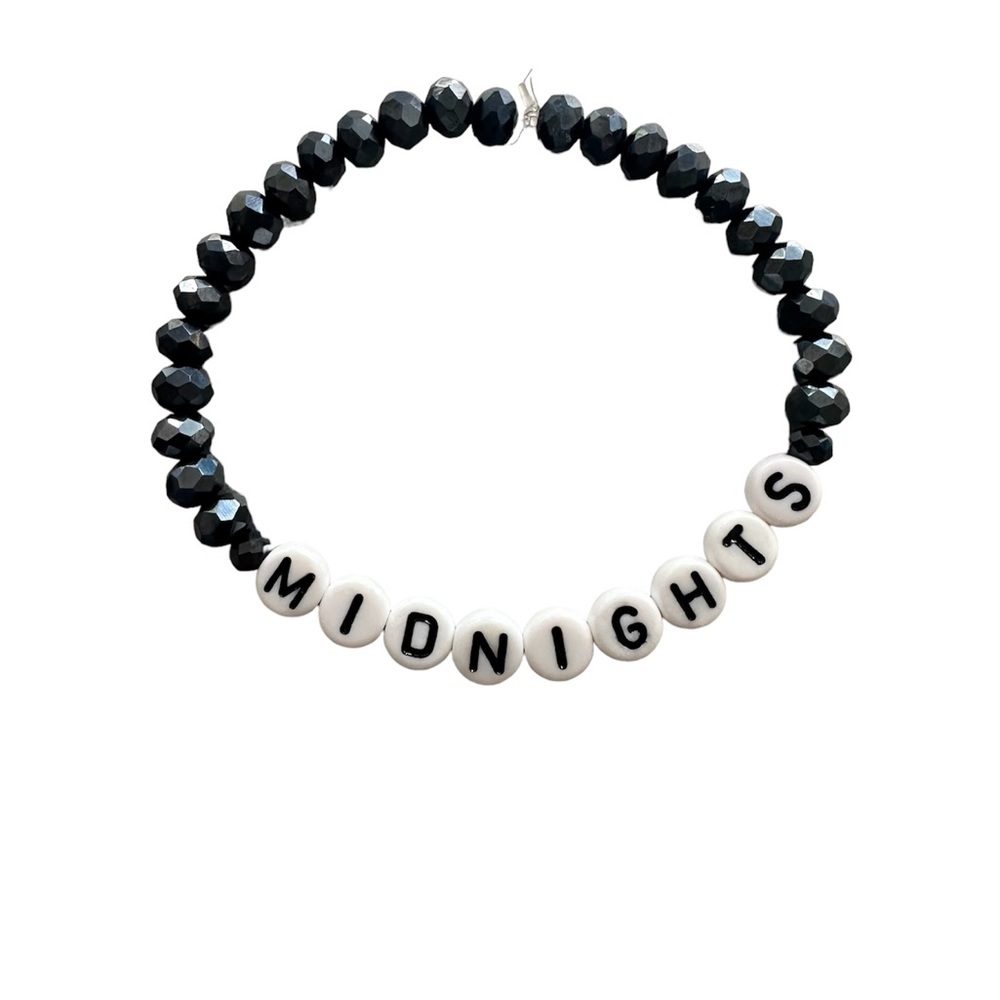 Taylor Swift friendship bracelet Midnights Eras Tour